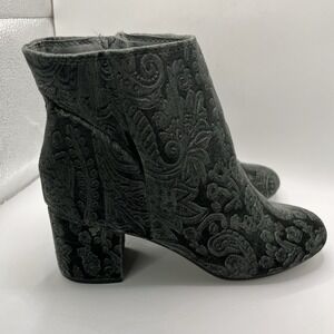 Zigi Soho Green Velvet Ankle Booties Side Zip Solid Floral